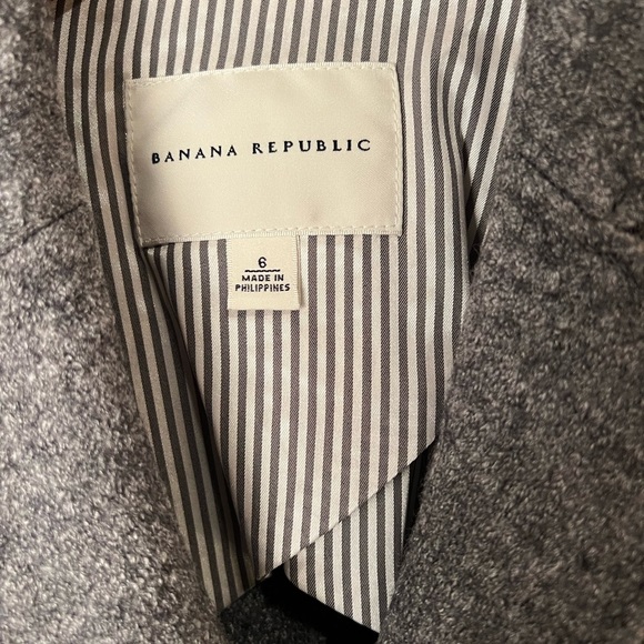BANANA REPUBLIC WOMEN’S BLAZER IN LIKE-NEW CONDITION. SIZE 6 - Picture 2 of 7